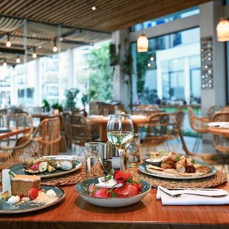 Ξενοδοχείο Grifid Encanto 4*