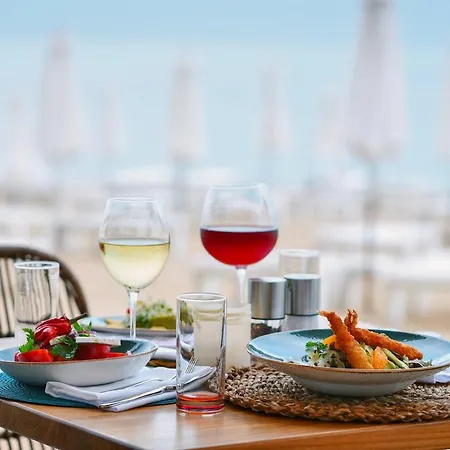 Grifid Encanto Golden Sands