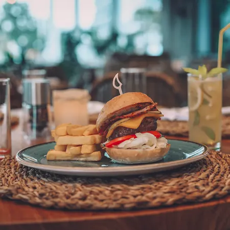 Grifid Encanto Хотел