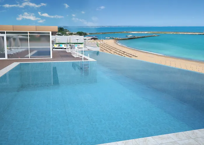 Grifid Encanto Hotell 4*