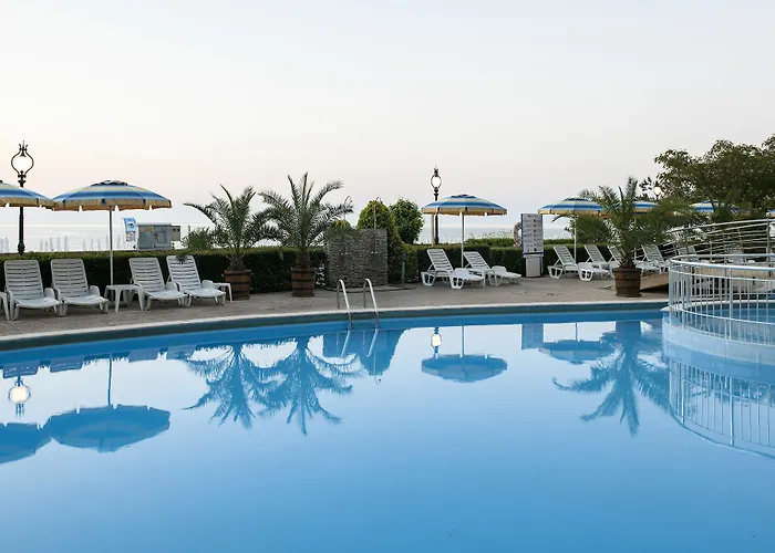 Grifid Encanto Hotell Golden Sands